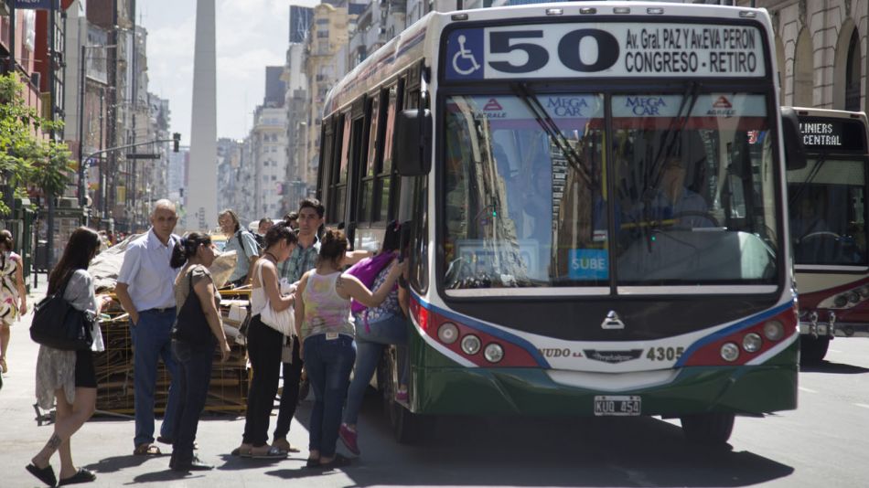 Aumenta la tarifa del colectivo y tren en el AMBA