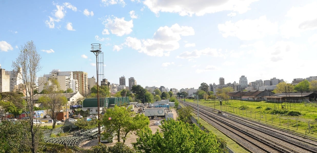 Caballito: reunión vecinal en Acoyte y Rivadavia para exigir un parque en el playón ferroviario