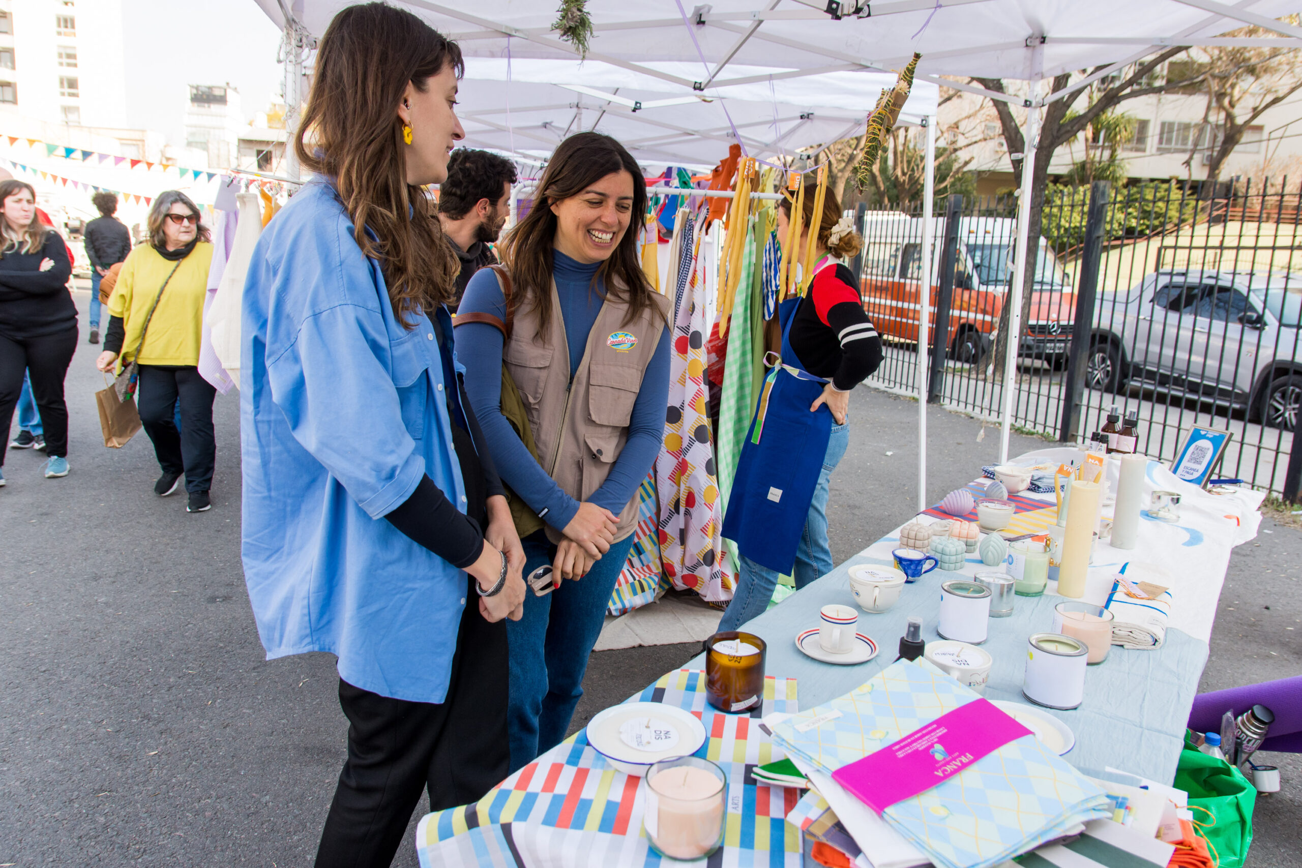 Colegiales: más de 50 emprendimientos participan de la Feria Festiva, con entrada gratuita