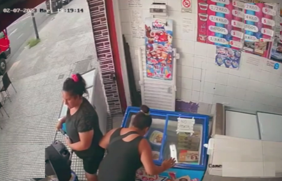 Pompeya: Roban helados en cochecito de bebe