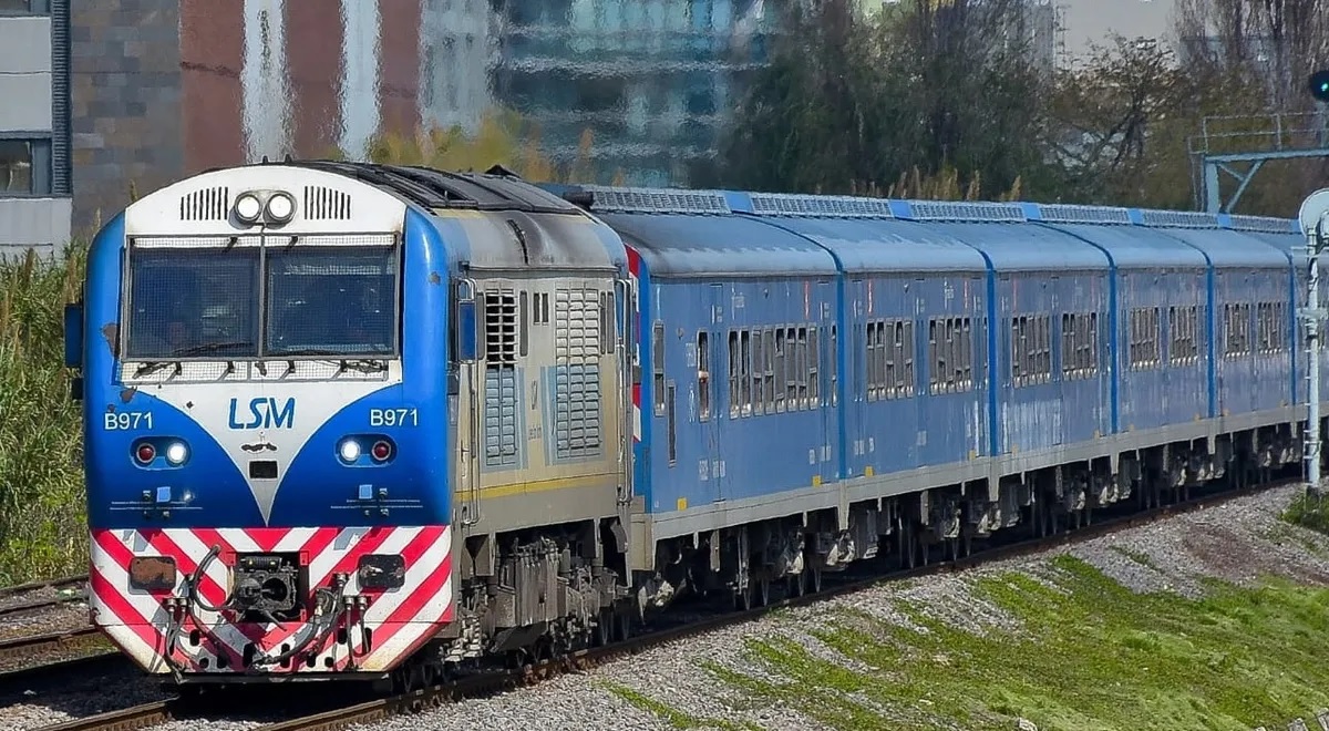 Por falta de formaciones, el tren San Martín circulará con frecuencia de domingos y feriados