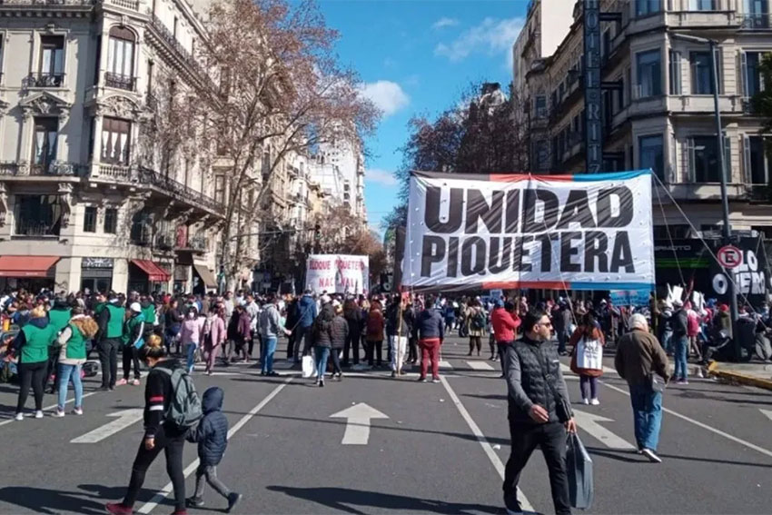 Jornada de protesta de la Unidad Piquetera con unos 130 cortes en todo el país