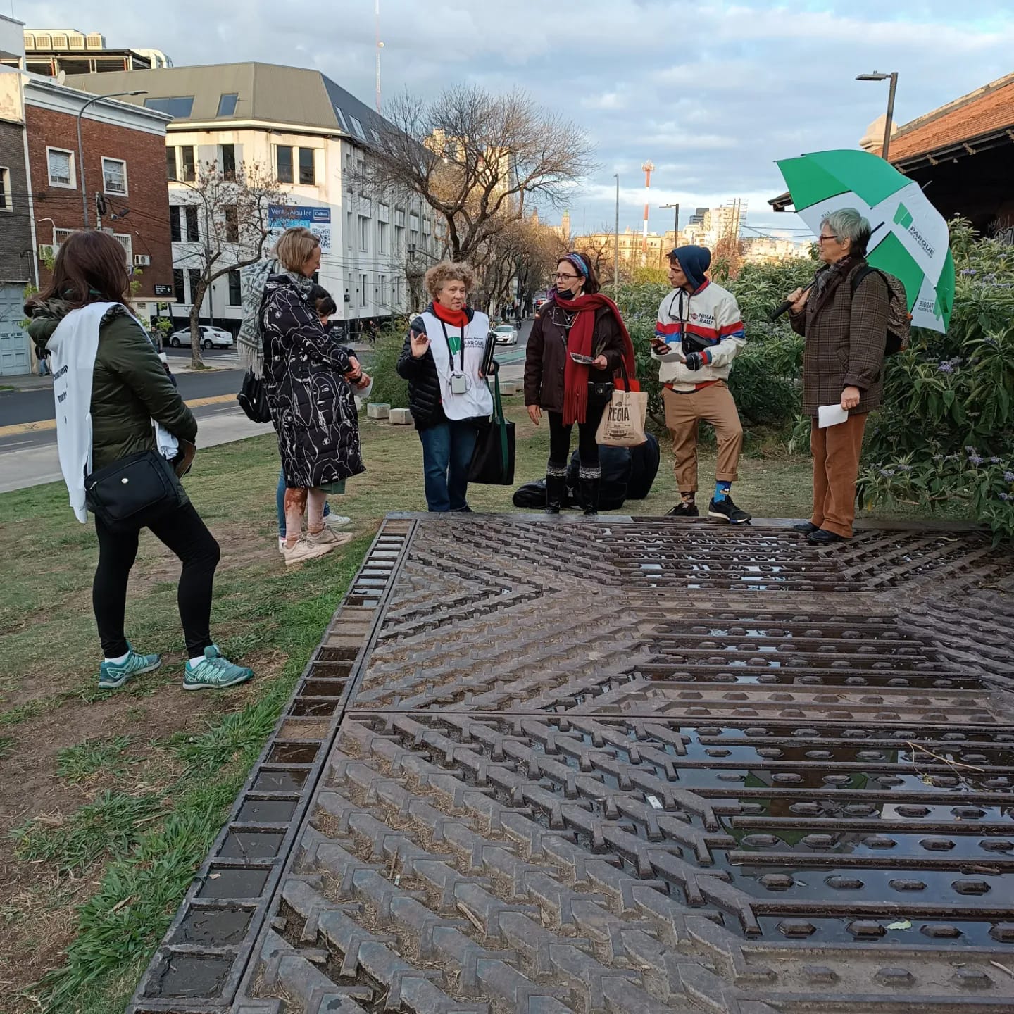 Feria Migra: recorrido con vecinos por la historia pasada y presente del Parque de la Estación