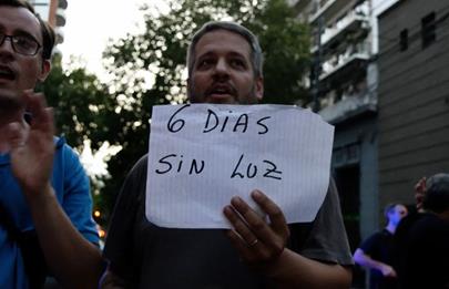 Siguen los cortes de luz en Flores, Parque Chacabuco y Bajo Flores