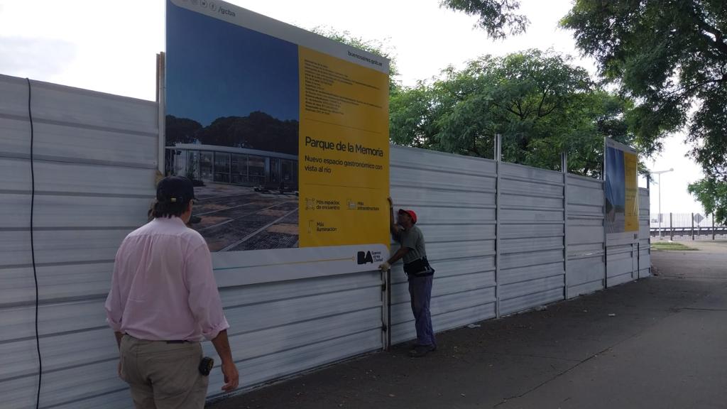 Parque de la Memoria: avanza la construcción de un espacio gastronómico y quitaron un cartel que generó polémica