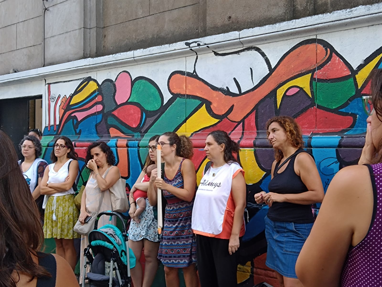 Almagro: acto de la comunidad educativa contra la decisión del GCBA de tapar un mural que recuerda a estudiantes detenidos-desaparecidos