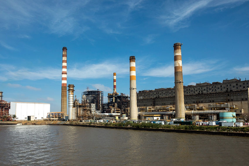 Enel, la firma italiana concesionaria de Edesur vendió la central térmica Costanera en su retirada del país