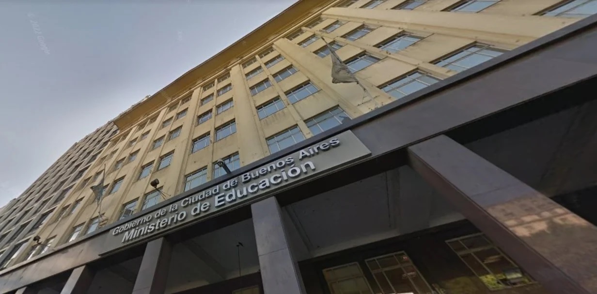 IRSA compró el ex Ministerio de Educación porteño por más de U$S 7.000.000