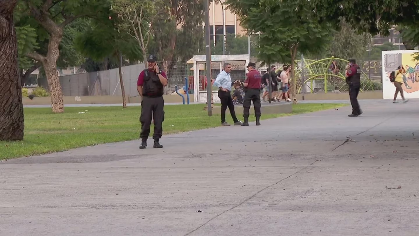 Constitución: balearon a un niño y lo llevaron al Hospital Elizalde en colectivo