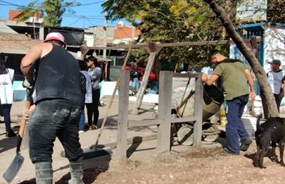 Habitantes de la villa 21 -24 recuperan espacio verde