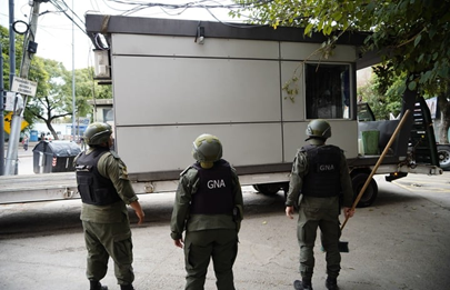 Vecinos del Bajo Flores piden por la permanencia de Gendarmería
