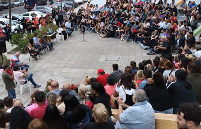 Lousteau visitó Villa Lugano y dialogó con los vecinos