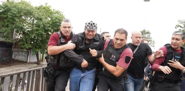 La Policía de la Ciudad escoltó a Berni tras la agresión y denuncian represión a los colectiveros
