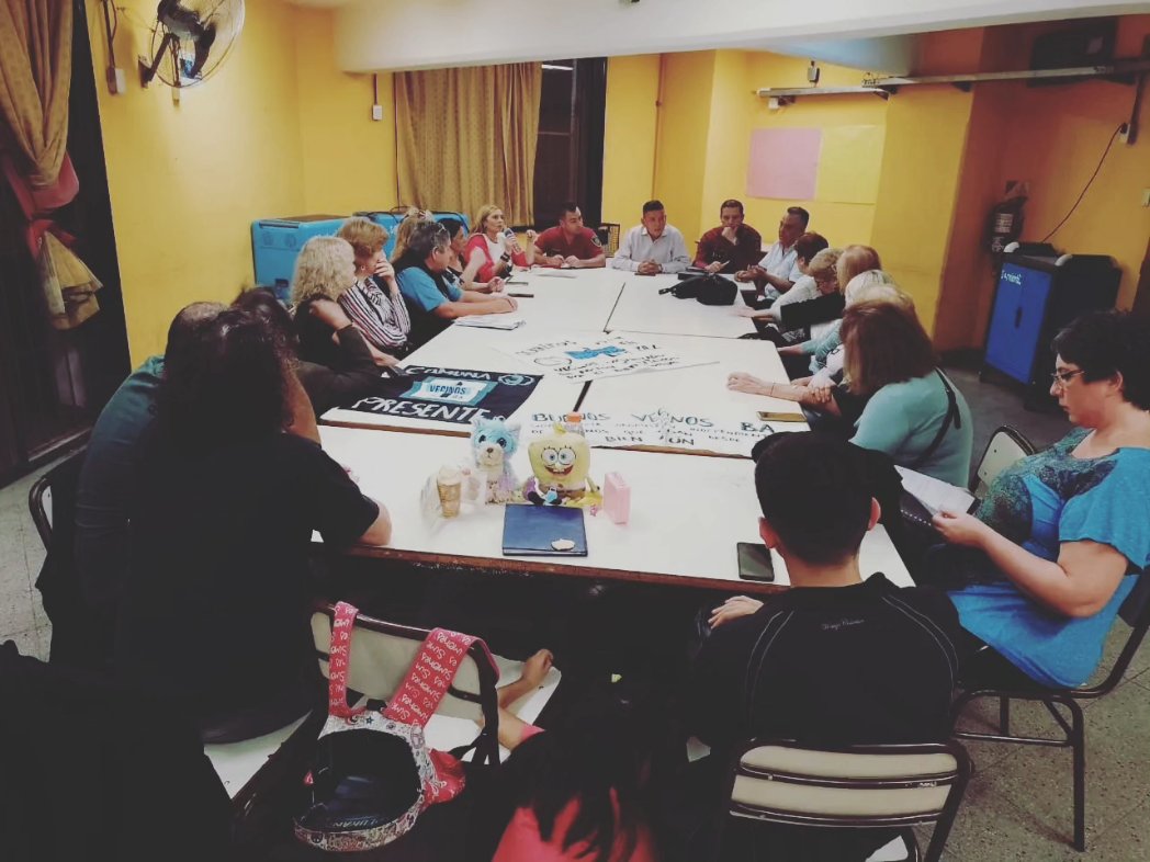 Inseguridad en Once: reunión de vecinos, comisarios y comuneros