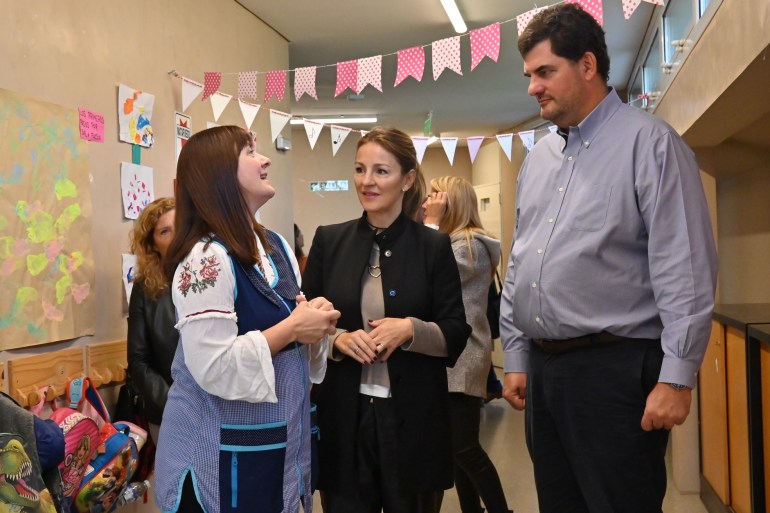 Soledad Acuña y Eugenio Burzaco recorrieron los nuevos Espacios Seguros instalados en las escuelas porteñas