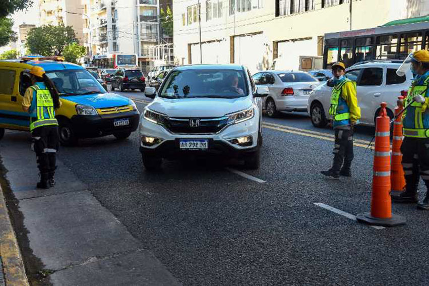 Nuevas normas de tránsito agregarán 40 mil lugares para estacionar en CABA