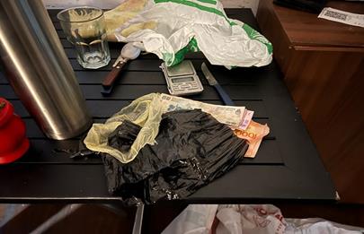 Acusado por violencia de genero fue encontrado con drogas y detenido