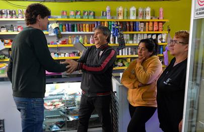Lousteau visitó el Barrio INTA en Villa Lugano