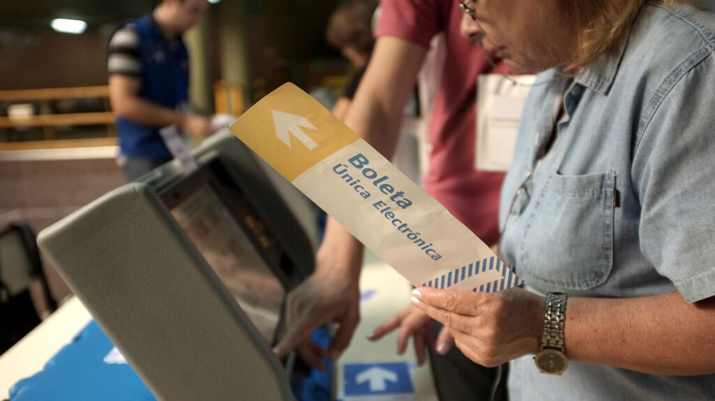 Voto electrónico en CABA: Bregman presentó un amparo y dijo que “Larreta puso a auditar a un aportante del PRO”