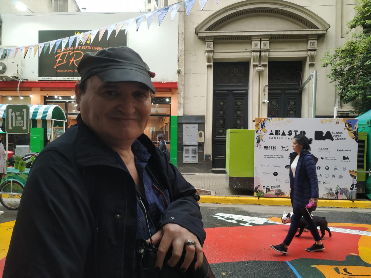 Fernando Noy, por su poema lumínico sobre la calle Agüero: “Soy del Abasto, esto es un sueño del pibe”