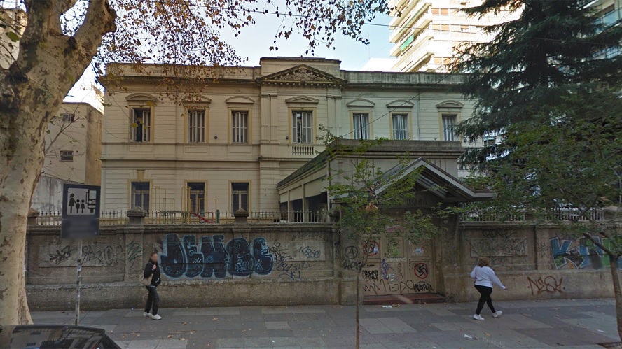 Vecinos de Caballito piden reabrir el ex Santa Rosa como una escuela pública