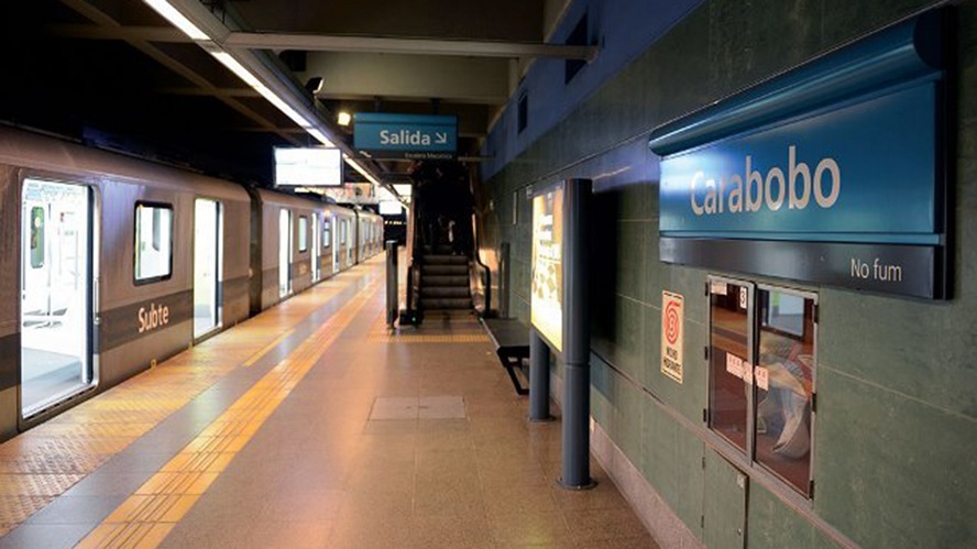 Flores: rescataron con vida a una joven que fue arrollada por una formación de la Línea A de subtes