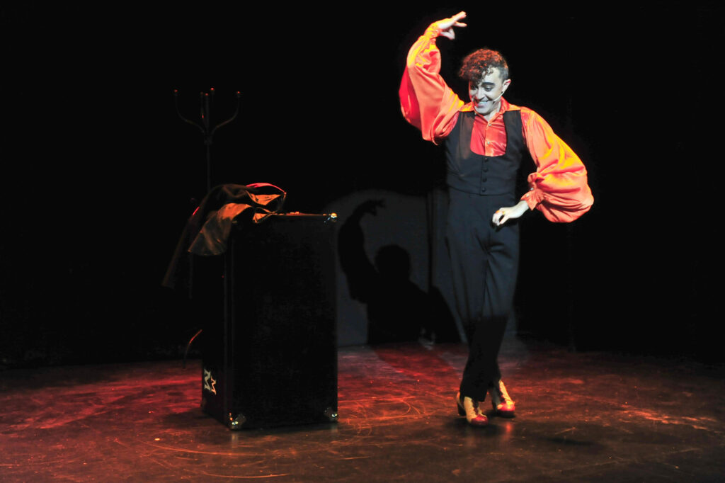 Tributo español en Buenos Aires a Miguel de Molina