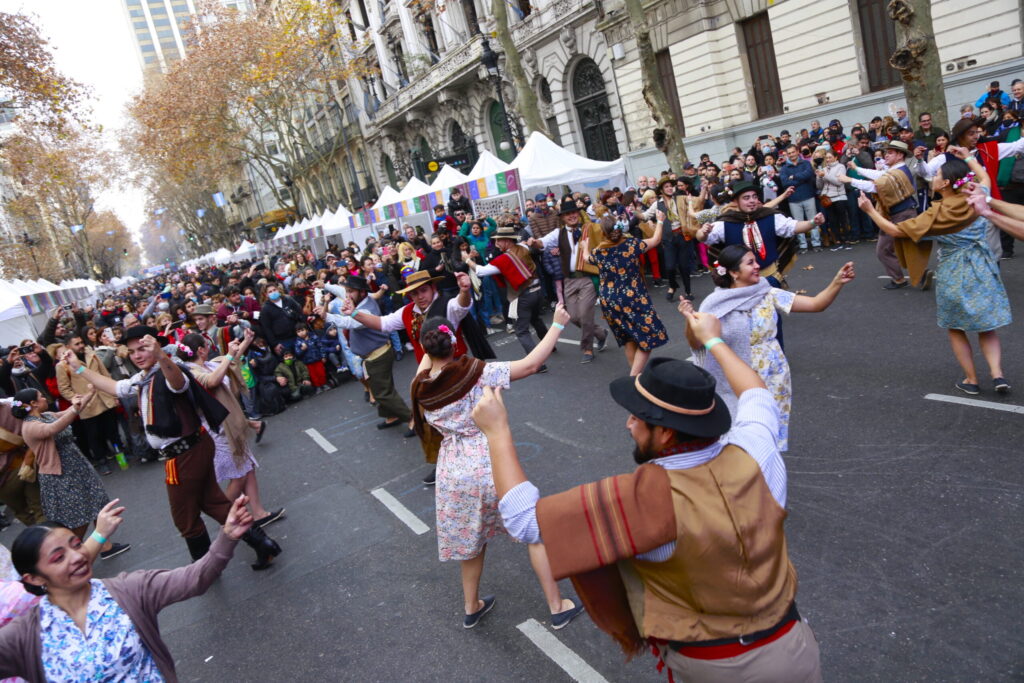 La Ciudad celebra el Día de la Bandera con una nueva edición de la Feria Patria