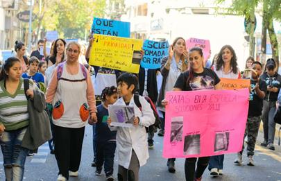 Comuneros acompañaron a comunidad educativa en su reclamo
