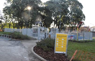 Inauguración del nuevo patio de juegos en Parque Avellaneda