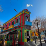 Messi tiene una estatua homenaje en Caminito