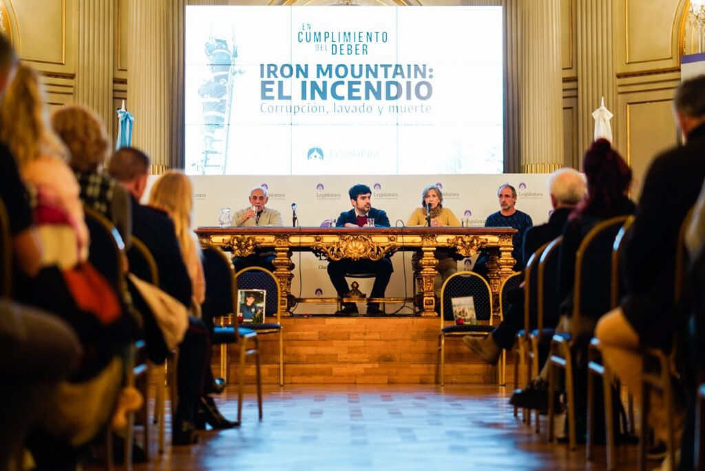 Proyectaron en la Legislatura porteña el documental “En cumplimiento del deber” sobre Iron Mountain