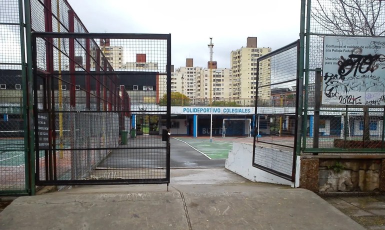 Los vecinos de Colegiales detuvieron el cierre del polideportivo barrial