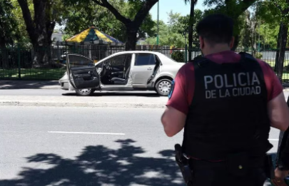 Confesó un policía que plantaron un arma en el auto de Lucas González