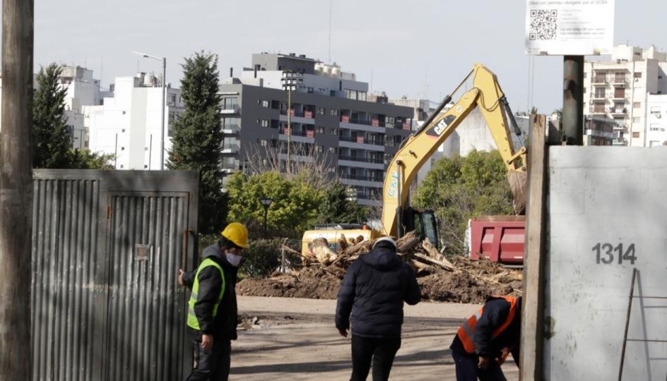 Caballito: semaforazo de vecinos contra la construcción de “torres-shopping” en el playón ferroviario