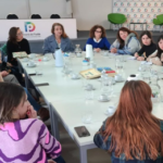 La Defensora del Pueblo se reunión con representantes de CESACs de la Comuna 8