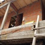 Clausuran obras en un inmueble por violar normas en Flores