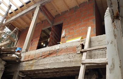 Clausuran obras en un inmueble por violar normas en Flores