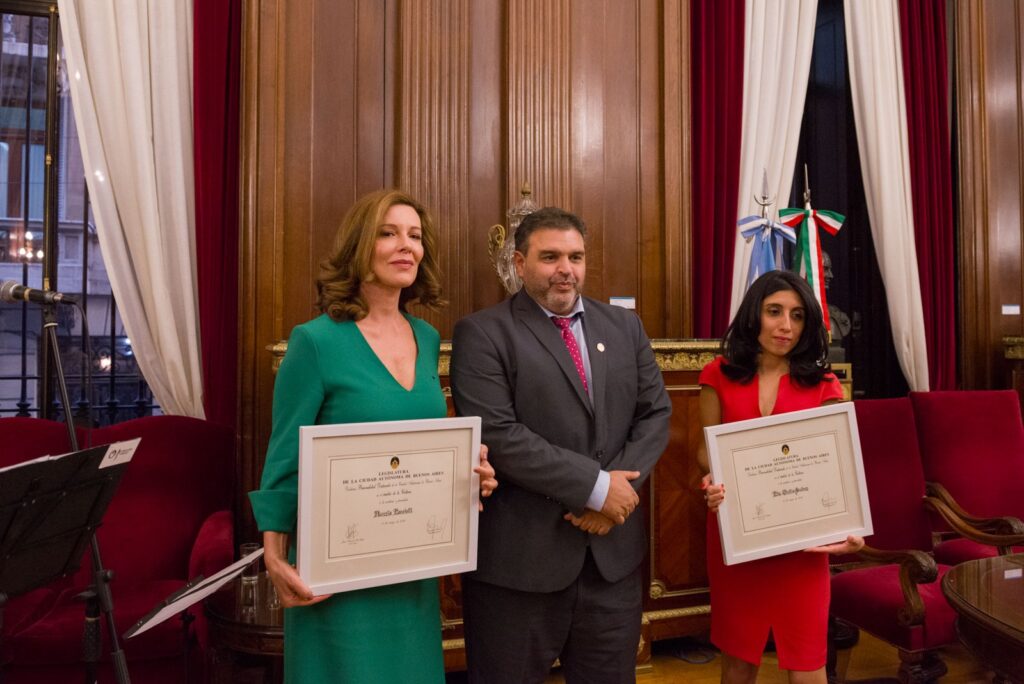 La Legislatura porteña distinguió a las periodistas Nunzia Locatelli y Cintia Suárez