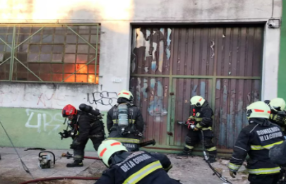 Incendio en un depósito de artículos de limpieza en Villa Soldati