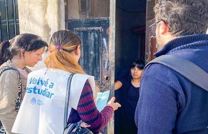 El INJUVE visitó el barrio de Flores