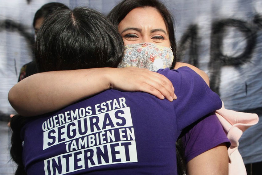 El Parlamento debate convertir en ley la violencia digital contra las mujeres