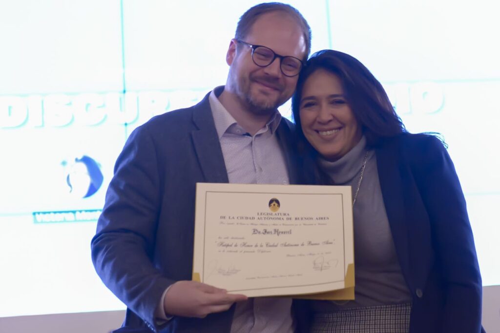 Legislatura porteña: Jan Krasni fue reconocido como Huésped de Honor