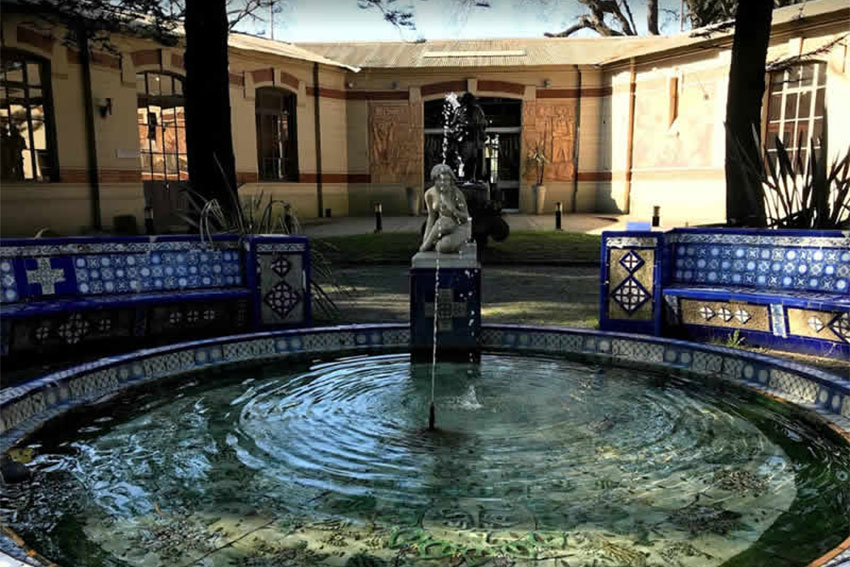 Restauran esculturas originales en el jardín del Museo Ernesto de la Cárcova en Costanera Sur