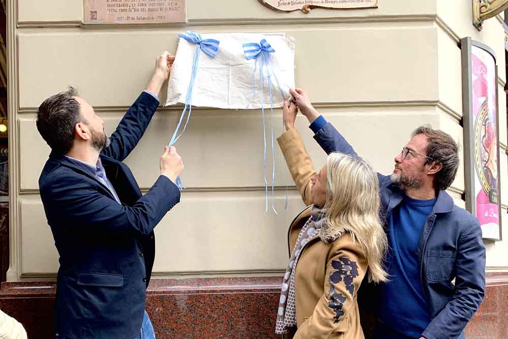 Almagro: la Legislatura porteña descubrió una placa conmemorativa en Las Violetas