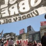 Marcha del Polo Obrero en el centro porteño a las Casas de Jujuy y Salta en Buenos Aires
