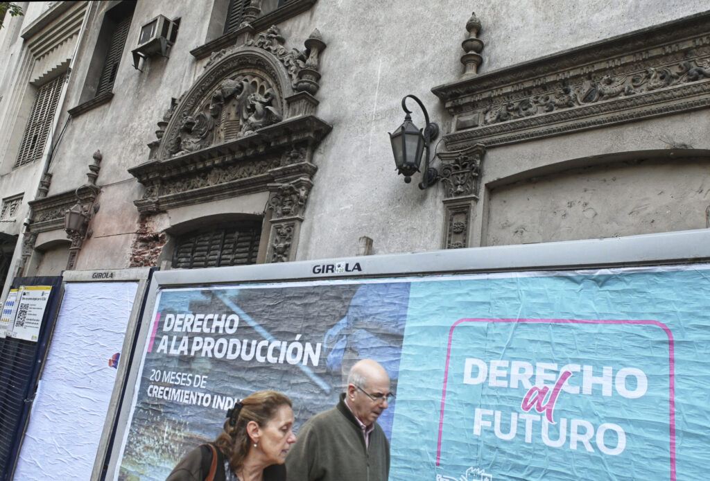 Recoleta: vecinos denuncian la demolición de la fachada de una casa histórica protegida