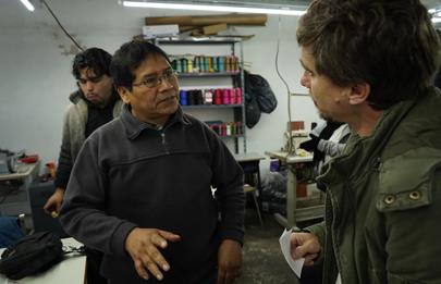 El Presidente de la comuna 4 de visita en la Cooperativa Textil “13 de junio”