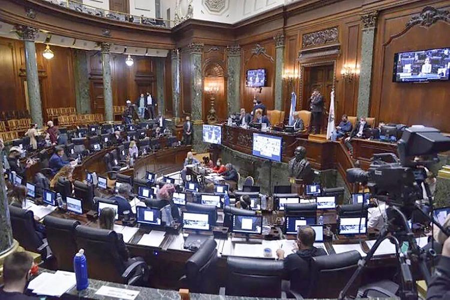 El cierre de listas marcó la agenda, mientras se espera por la realización de Audiencias Públicas con la participación de vecinos