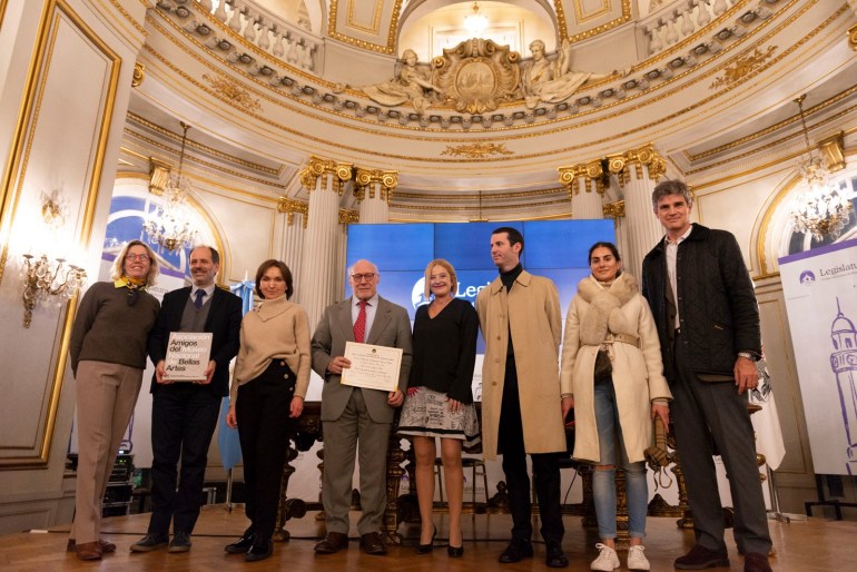 La Legislatura distinguió la obra publicada por la Asociación Amigos del Museo de Bellas Artes